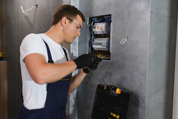 Best Affordable Emergency Electrician  in South St Paul, MN