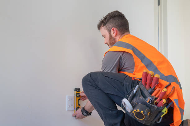Best Electrical Outlet Repair  in South St Paul, MN